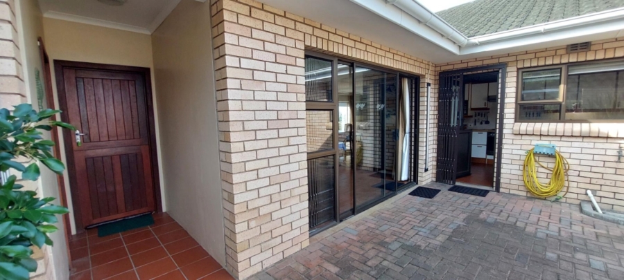4 Bedroom Property for Sale in Glen Stewart Eastern Cape